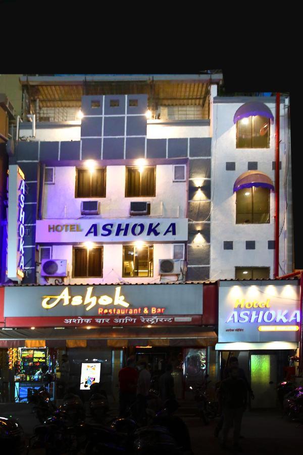 Hotel Ashoka Mire Eksteriør bilde